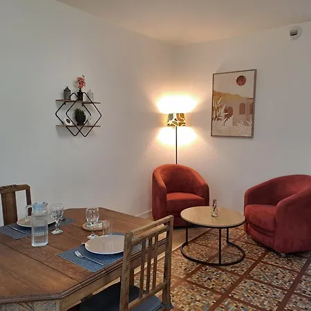 Apartment Le Mosaique, Proche Gare, Terrasse, Parking Prive Laval (Mayenne)